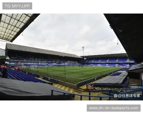 伊普斯维奇城主场氛围热烈，球迷支持不减，伊普斯维奇地图